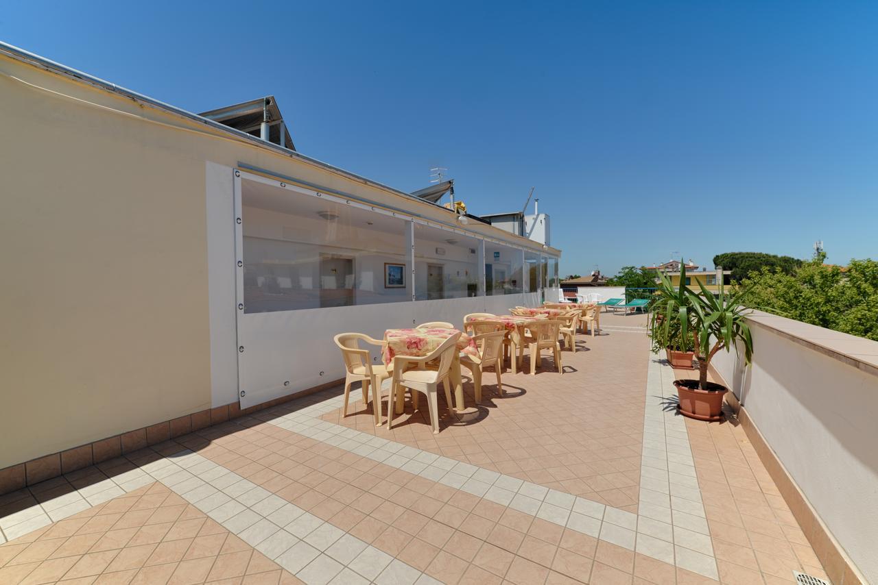 Hotel Taormina Riccione Eksteriør bilde