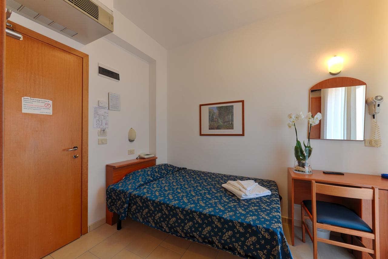 Hotel Taormina Riccione Eksteriør bilde